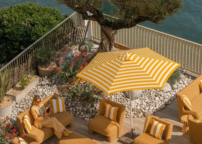 Hôtel Les Brises - Réouverture Eté 2026 La Rochelle 