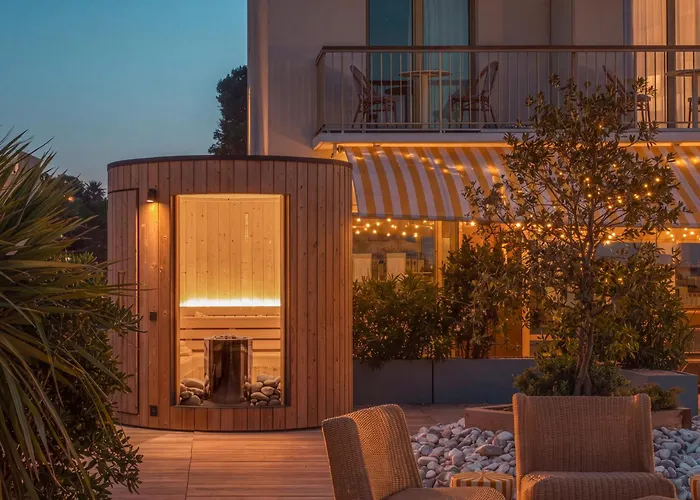 Hôtel Les Brises - Réouverture Eté 2026 La Rochelle 